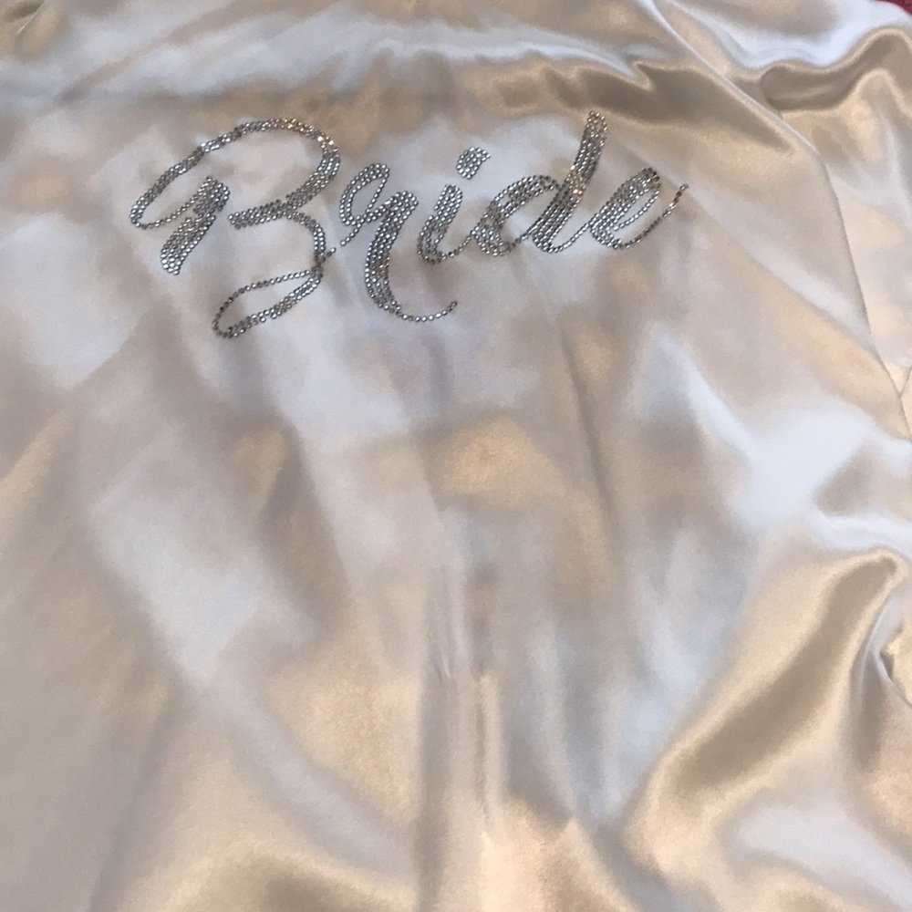 Ivory Bridal Robe with Inner Tie - Picture 5 of 6